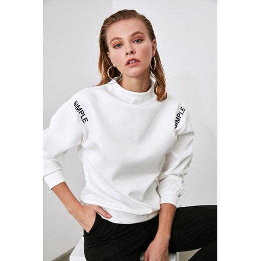 Women's sweatshirt Trendyol Embroidered Trendyol M Factcool