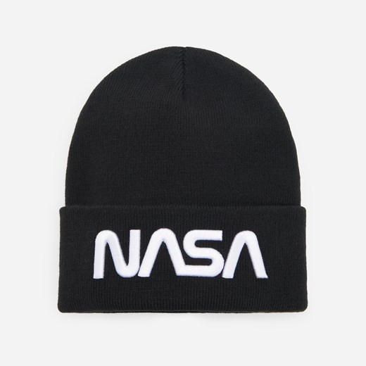 Reserved - Czarna czapka z podwiniętym brzegiem i napisem NASA - Reserved ONE SIZE Reserved