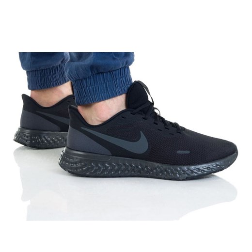 Buty Nike Revolution 5 4EU M BQ6714-004 Nike 43 wyprzedaż ButyModne.pl