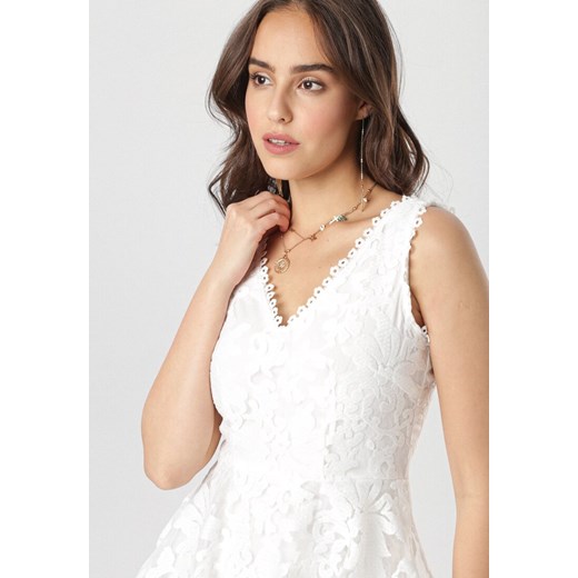 Biała Sukienka Auralena M Born2be Odzież okazyjna cena