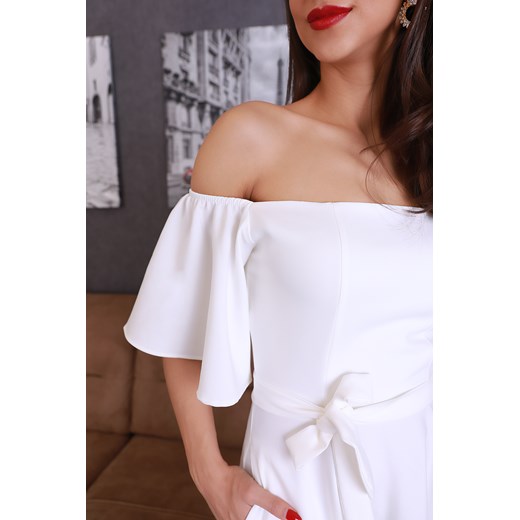 Sukienka biała IVET midi na urodziny z dekoltem typu hiszpanka wiosenna z krótkim rękawem 