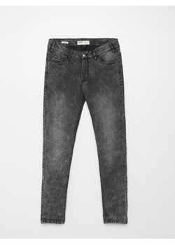 Cropp - Jeansy skinny z efektem sprania - szary ze sklepu Cropp w kategorii Jeansy męskie - zdjęcie 102121418