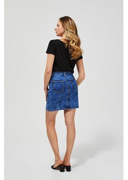 Jeansowa spódnica z paskiem ze sklepu Moodo.pl w kategorii Spódnice - zdjęcie 103547265