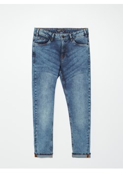 Cropp - Jeansy skinny z efektem sprania - niebieski ze sklepu Cropp w kategorii Jeansy męskie - zdjęcie 105181059