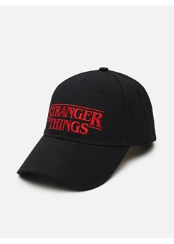 Cropp - Czapka z daszkiem Stranger Things - czarny ze sklepu Cropp w kategorii Czapki z daszkiem damskie - zdjęcie 106501675