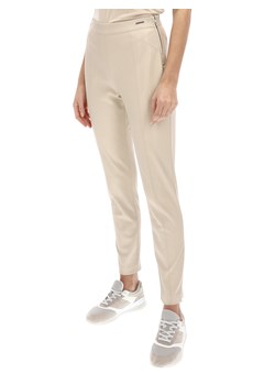 Beżowe spodnie z eko skóry Rino & Pelle Leonne ze sklepu Eye For Fashion w kategorii Spodnie damskie - zdjęcie 107621217
