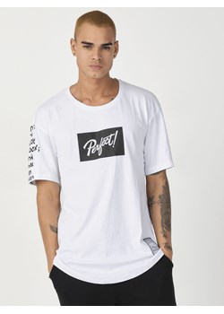 T-Shirt męski z nadrukiem biały OZONEE MR/21550 ze sklepu ozonee.pl w kategorii T-shirty męskie - zdjęcie 107771105