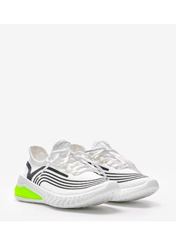 Białe wsuwane obuwie sportowe z holograficznym wzorem Delaney ze sklepu gemre w kategorii Buty sportowe damskie - zdjęcie 108976525