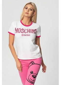 MOSCHINO SWIM - biały t-shirt z różowym logo ze sklepu outfit.pl w kategorii Bluzki damskie - zdjęcie 110514667