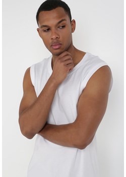 Biała Koszulka Zrixaith ze sklepu Born2be Odzież w kategorii Podkoszulki męskie - zdjęcie 110518038