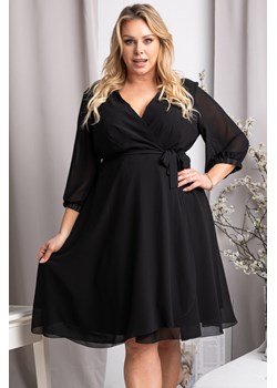 Sukienka wieczorowa szyfonowa kopertowa rozkloszowana plus size NATALY czarna ze sklepu karko.pl w kategorii Sukienki - zdjęcie 111611508