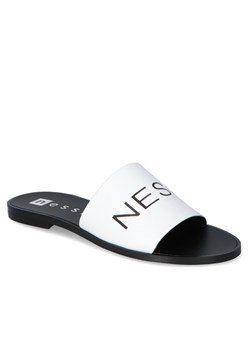 Białe Klapki Nessi 21070 Z Napisem ze sklepu Arturo-obuwie w kategorii Klapki damskie - zdjęcie 114520158