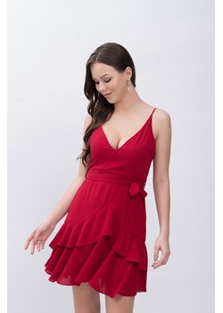 Czerwona sukienka Justmelove na ramiączkach elegancka mini 