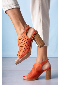 Pomarańczowe sandały ażurowe zabudowane na słupku ze skórzaną wkładką Casu L20X6/O ze sklepu Casu.pl w kategorii Sandały damskie - zdjęcie 115779338