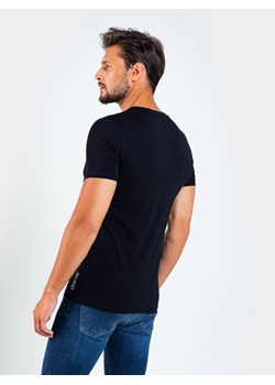 Koszulka męska v-neck Classicov 906 ze sklepu Big Star w kategorii T-shirty męskie - zdjęcie 115850098