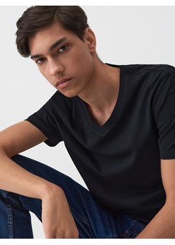 Sinsay - Koszulka z dekoltem w serek 2 pack - czarny ze sklepu Sinsay w kategorii T-shirty męskie - zdjęcie 116295425