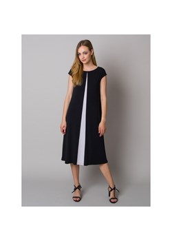 Długa czarna sukienka z kontrastem ze sklepu Willsoor w kategorii Sukienki - zdjęcie 118564005