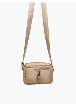 Cropp - Nylonowa torebka crossbody - beżowy ze sklepu Cropp w kategorii Listonoszki - zdjęcie 118599086