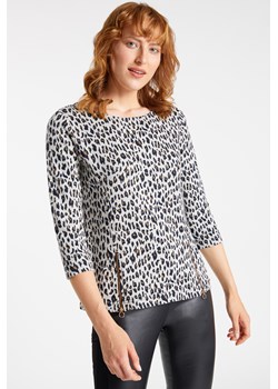 Wzorzysta bluza z suwakami ze sklepu MONNARI w kategorii Bluzy damskie - zdjęcie 119308178