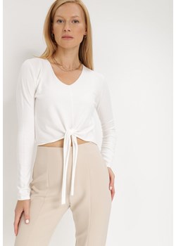 Biały Sweter Anastala ze sklepu Born2be Odzież w kategorii Swetry damskie - zdjęcie 119817168