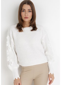 Biały Sweter Demile ze sklepu Born2be Odzież w kategorii Swetry damskie - zdjęcie 120645196