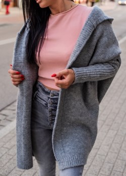 Sweter damski Fason z dekoltem v casual 