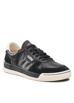 Sneakersy GUESS - FMSTV8 LEA12 BLACK ze sklepu eobuwie.pl w kategorii Trampki męskie - zdjęcie 121889759