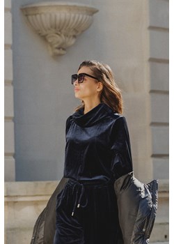 Welurowa bluza z szerokim golfem ze sklepu MONNARI w kategorii Bluzy damskie - zdjęcie 123518589
