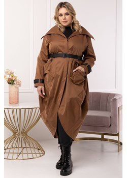Płaszcz modny z paskiem oversize ze wstawkami z eko skóry MARTA camel ze sklepu karko.pl w kategorii Płaszcze damskie - zdjęcie 124479189