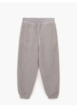 Cropp - Joggery z dzianiny frotte - jasny szary ze sklepu Cropp w kategorii Spodnie męskie - zdjęcie 124775275