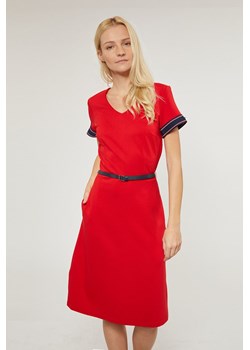 Klasyczna sukienka z paskiem ze sklepu MONNARI w kategorii Sukienki - zdjęcie 125162018
