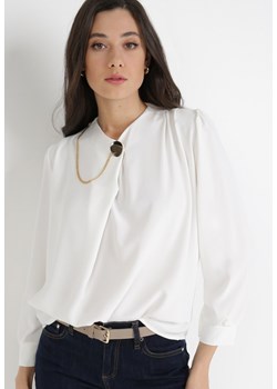 Biała Bluzka Appaste ze sklepu Born2be Odzież w kategorii Bluzki damskie - zdjęcie 125319288