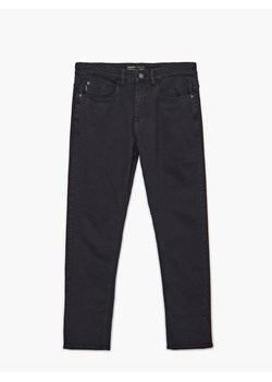 Cropp - Czarne jeansy regular - czarny ze sklepu Cropp w kategorii Jeansy męskie - zdjęcie 125819536