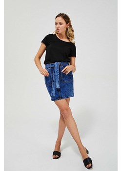 Jeansowa spódnica z paskiem ze sklepu Moodo.pl w kategorii Spódnice - zdjęcie 126158327