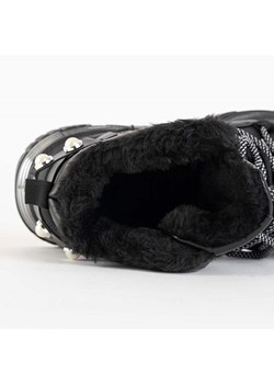 Royalfashion Czarne sneakersy z ociepleniem Pommie ze sklepu royalfashion.pl w kategorii Buty sportowe damskie - zdjęcie 126428699