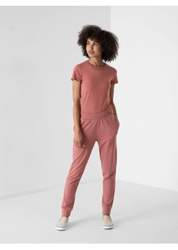 Spodnie dresowe damskie ze sklepu OUTHORN w kategorii Spodnie damskie - zdjęcie 126991025