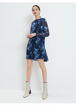 Mohito - Dzianinowa sukienka w kwiaty - Niebieski