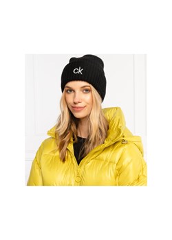 Calvin Klein Czapka | z dodatkiem wełny i kaszmiru ze sklepu Gomez Fashion Store w kategorii Czapki zimowe damskie - zdjęcie 127900787