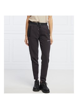 CALVIN KLEIN JEANS Spodnie dresowe POLAR | Regular Fit ze sklepu Gomez Fashion Store w kategorii Spodnie damskie - zdjęcie 128079396