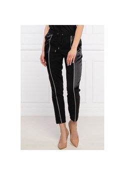 Liu Jo Sport Spodnie | Regular Fit ze sklepu Gomez Fashion Store w kategorii Spodnie damskie - zdjęcie 128084668