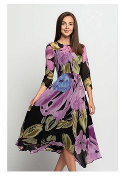 Sukienka Bialcon midi z długim rękawem z okrągłym dekoltem 