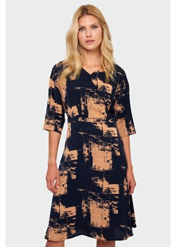 Elegancka sukienka z nadrukiem ze sklepu Greenpoint.pl w kategorii Sukienki - zdjęcie 129198186