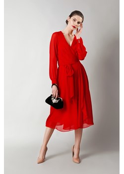 Molton sukienka z długimi rękawami w serek czerwona kopertowa midi elegancka 