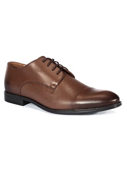 Jasnobrązowe półbuty wizytowe LINCOLN ze sklepu Domenoshoes w kategorii Buty eleganckie męskie - zdjęcie 131099967