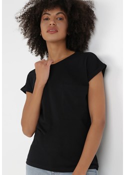Czarny T-shirt Haidaleia ze sklepu Born2be Odzież w kategorii Bluzki damskie - zdjęcie 131143039