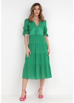 Zielona Sukienka Galyllis ze sklepu Born2be Odzież w kategorii Sukienki - zdjęcie 132200345
