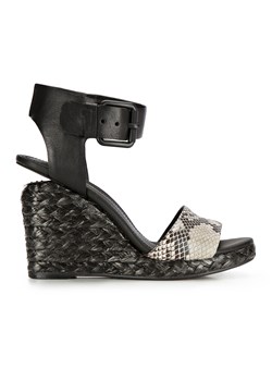 Damskie sandały skórzane z grubym paskiem czarne ze sklepu WITTCHEN w kategorii Espadryle damskie - zdjęcie 132430117