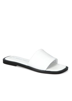 Klapki Marco Tozzi 2-27105-28/100 Białe Lico ze sklepu Arturo-obuwie w kategorii Klapki damskie - zdjęcie 132757338