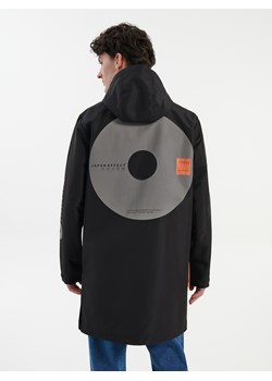 Płaszcz z kapturem i kieszeniami - Czarny ze sklepu House w kategorii Płaszcze męskie - zdjęcie 132800628