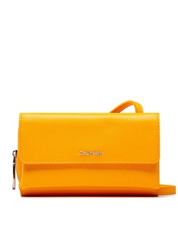 Torebka Calvin Klein - Ck Must Mini Bag K60K609131 Orange Flash SCD ze sklepu eobuwie.pl w kategorii Listonoszki - zdjęcie 133087458